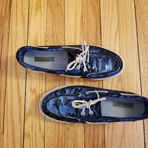 Sperry Top sider silver blue camouflage shoes sz 8.5 M. Worn twice.